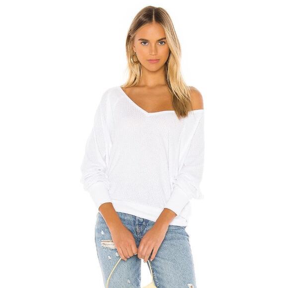 FREE PEOPLE Slouchy V-Neck White Top / Great Beach Swim Top Cover Up – XS/S - Picture 2 of 11